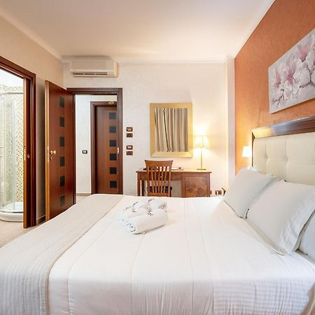 Hotel Flora Noto Exterior photo