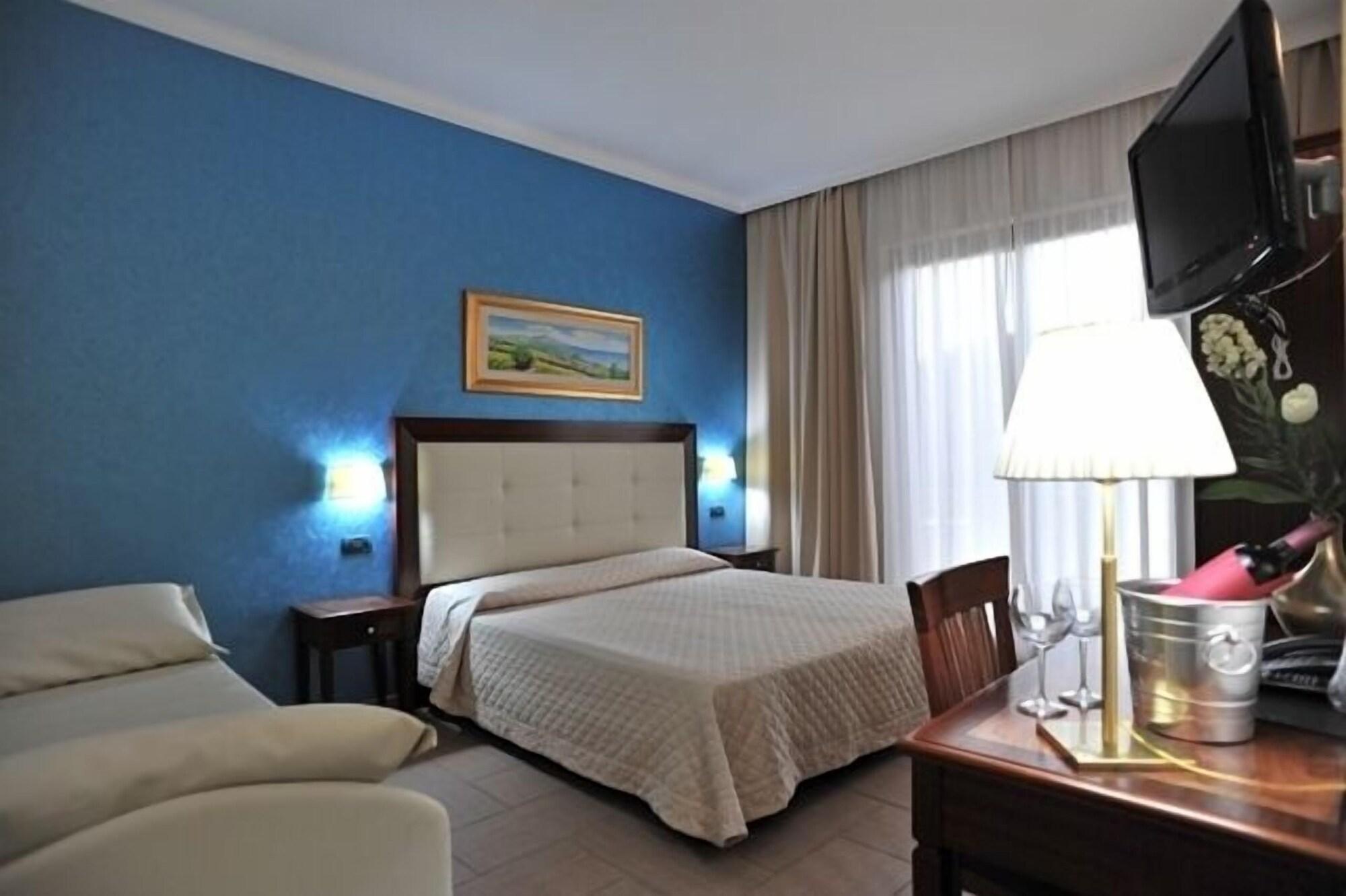 Hotel Flora Noto Exterior photo