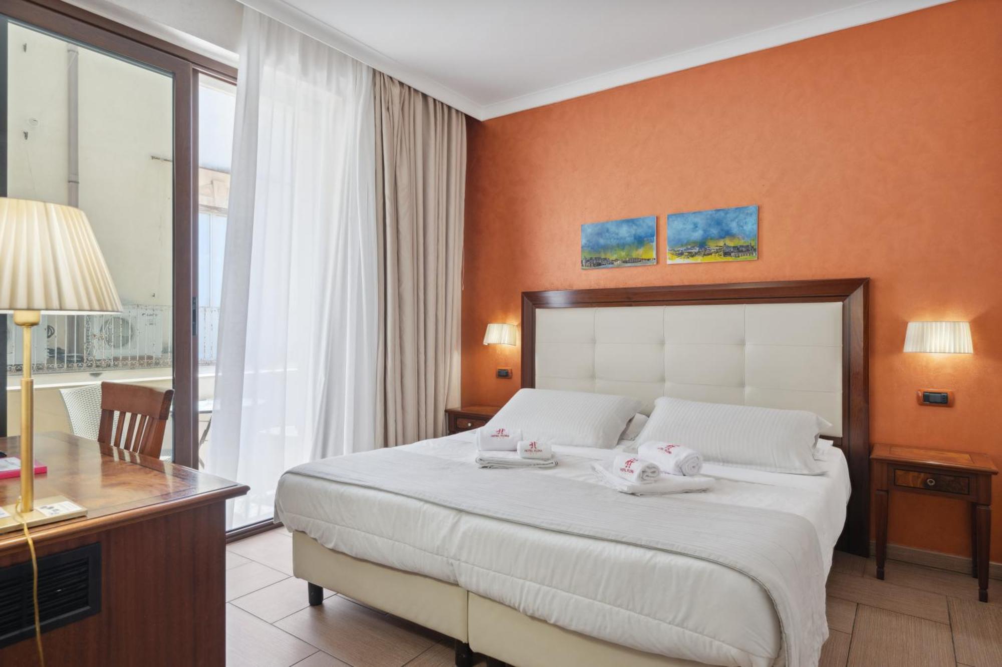 Hotel Flora Noto Exterior photo