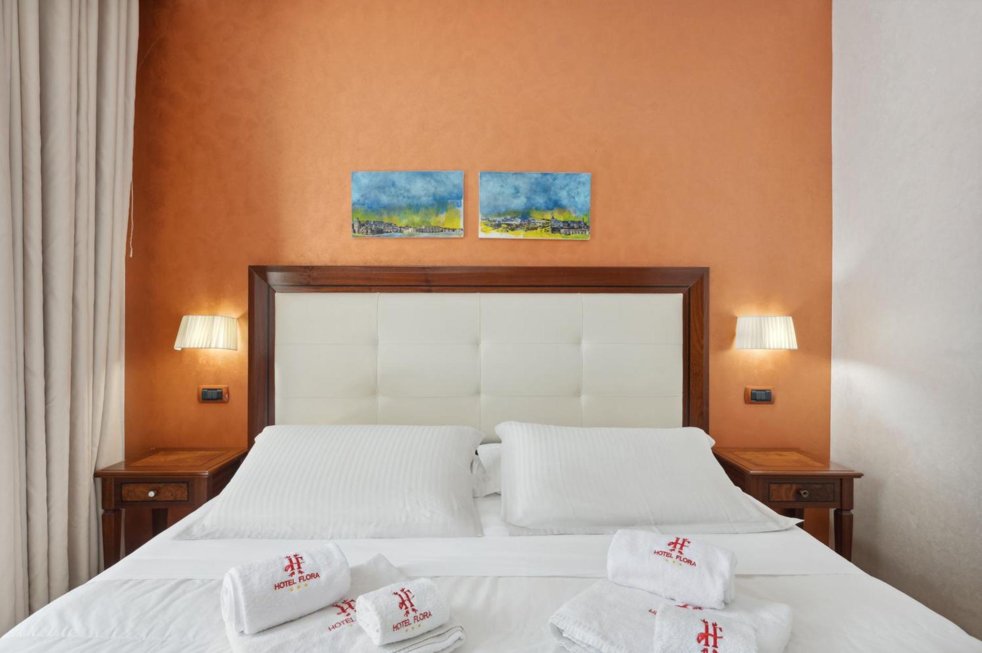 Hotel Flora Noto Exterior photo